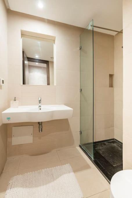 Luxury Prestigia Close To Champs De Course Parc Fez Exterior photo