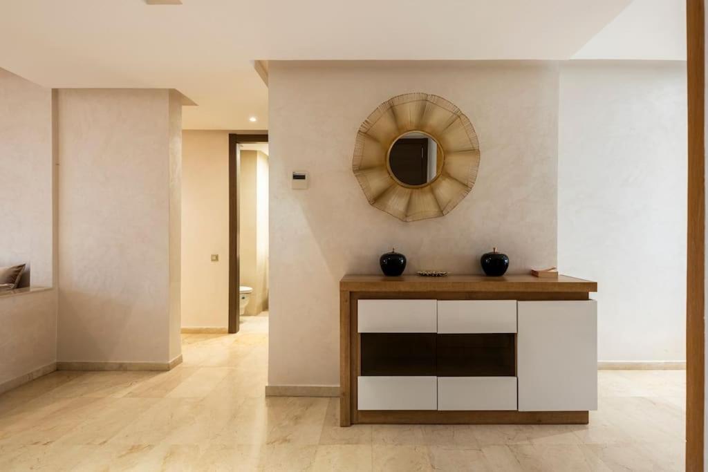 Luxury Prestigia Close To Champs De Course Parc Fez Exterior photo