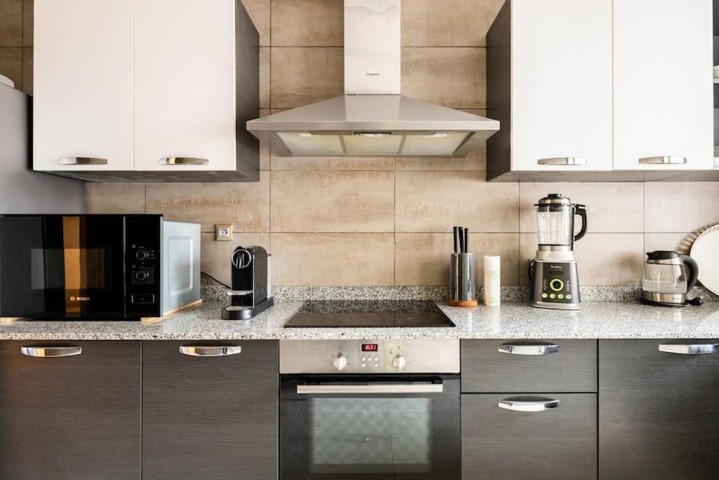 Luxury Prestigia Close To Champs De Course Parc Fez Exterior photo