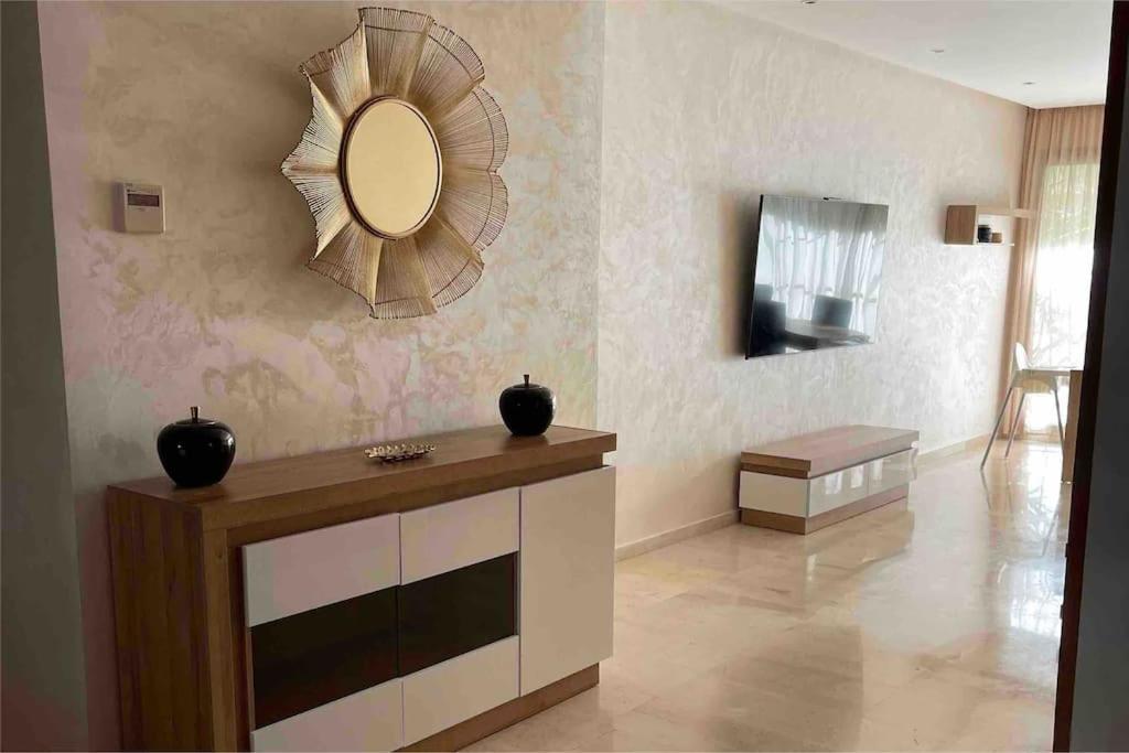 Luxury Prestigia Close To Champs De Course Parc Fez Exterior photo